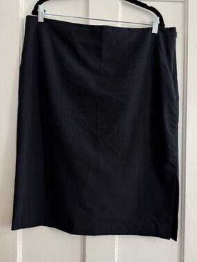 Ann Taylor Navy Skirt Size 18